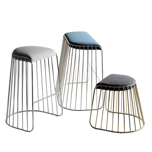 Nordic Bar Stool Bar Wine Стул Красный Золотой Стул Ins Simple Stail Cleam Creative Terrace Make -Up Stool Bar Стул