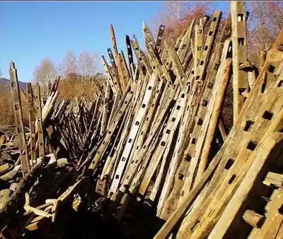 Folk thrift, old wood, weathered wood, old grain rack, beam rack, old house beam, beam, outdoor shelf, retro courtyard decoration