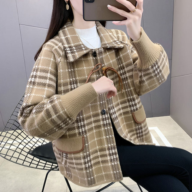 ພາກຮຽນ spring 2024 ໃຫມ່ plaid woolen coat ສໍາລັບແມ່ຍິງຂະຫນາດນ້ອຍ Korean style loose top ຕ່າງປະເທດ ເສື້ອຄຸມສັ້ນ trendy