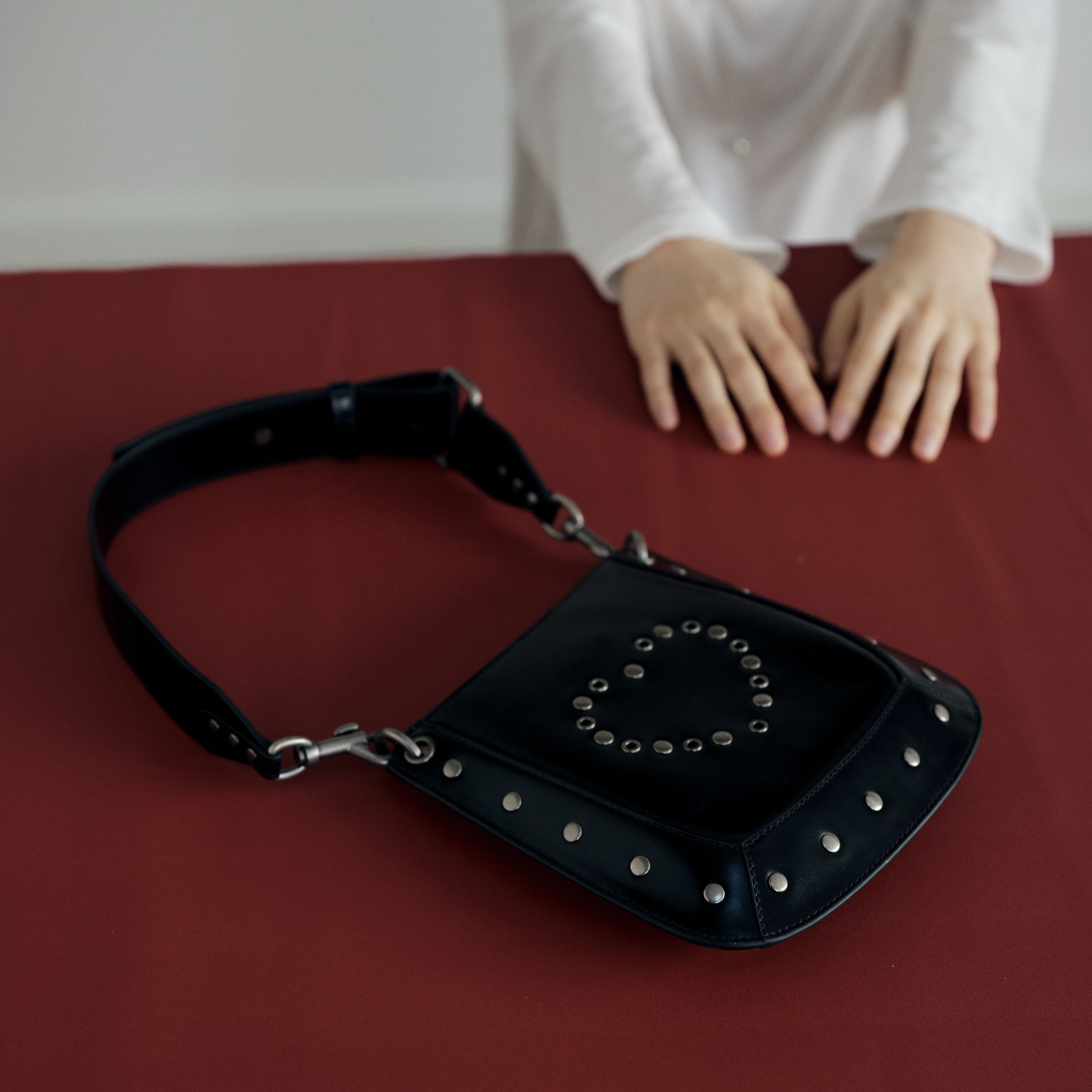Littlegood niche love rivet crossbody shoulder bag women 2026 autumn new style