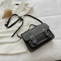 Черный большой набор материалов