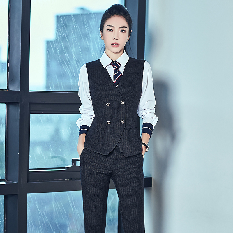 Tailleur femme - Ref 3244841 Image 4
