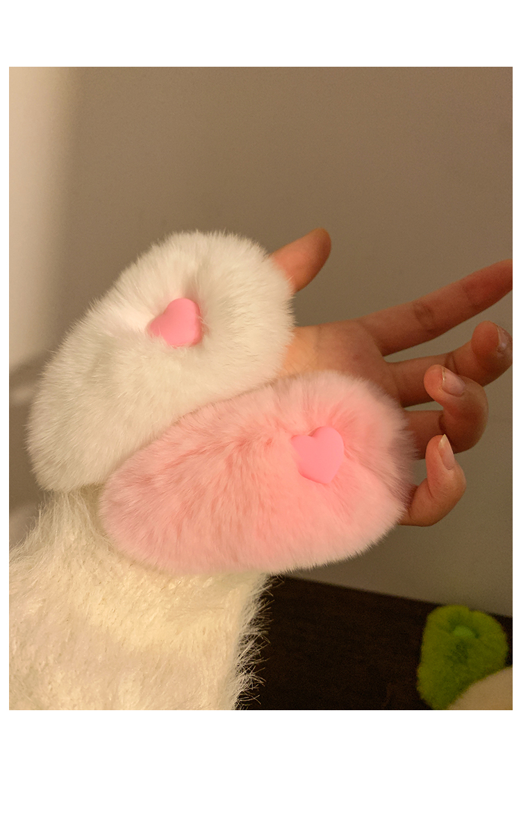 Women's Sweet Heart Shape Rabbit Fur Hair Clip display picture 7