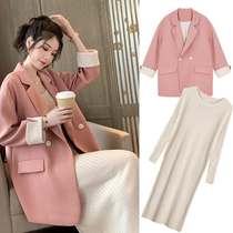 Feeding set Spring and Autumn blazer knitted pregnant women knitting lactation inside base skirt fashion hot mom