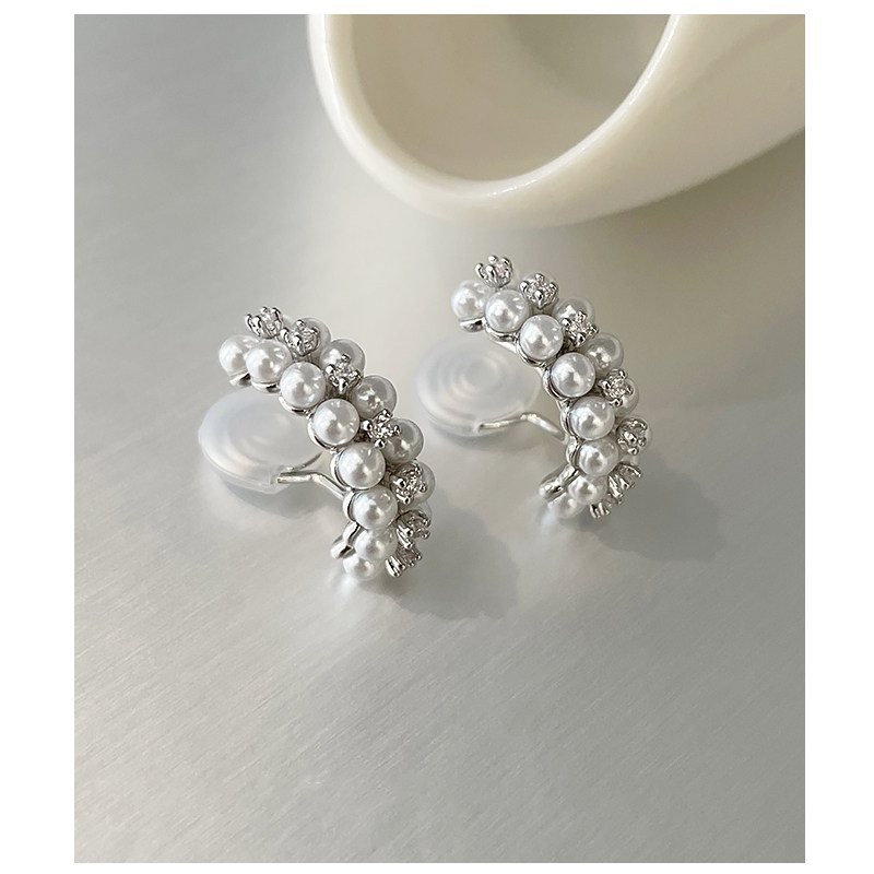 No Fall color retro pearl ear clip Mosquito Coil Dish without earbuds Ear Nail Woman Delicate 2021 New 100 Hitch Earrings 