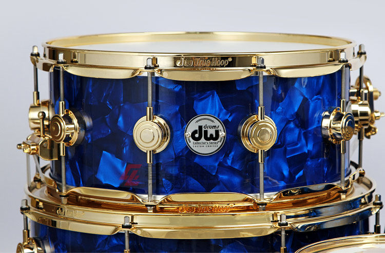 Барабанная установка 美产dw collector's 收藏家 5鼓架子鼓 blue moonstone镀金件套鼓
