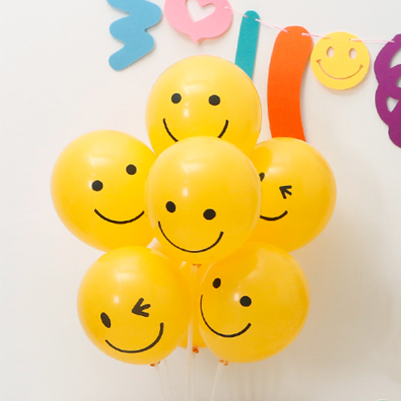Ins table floating baby birthday scene layout decoration yellow smiley balloon children's birthday party photo props