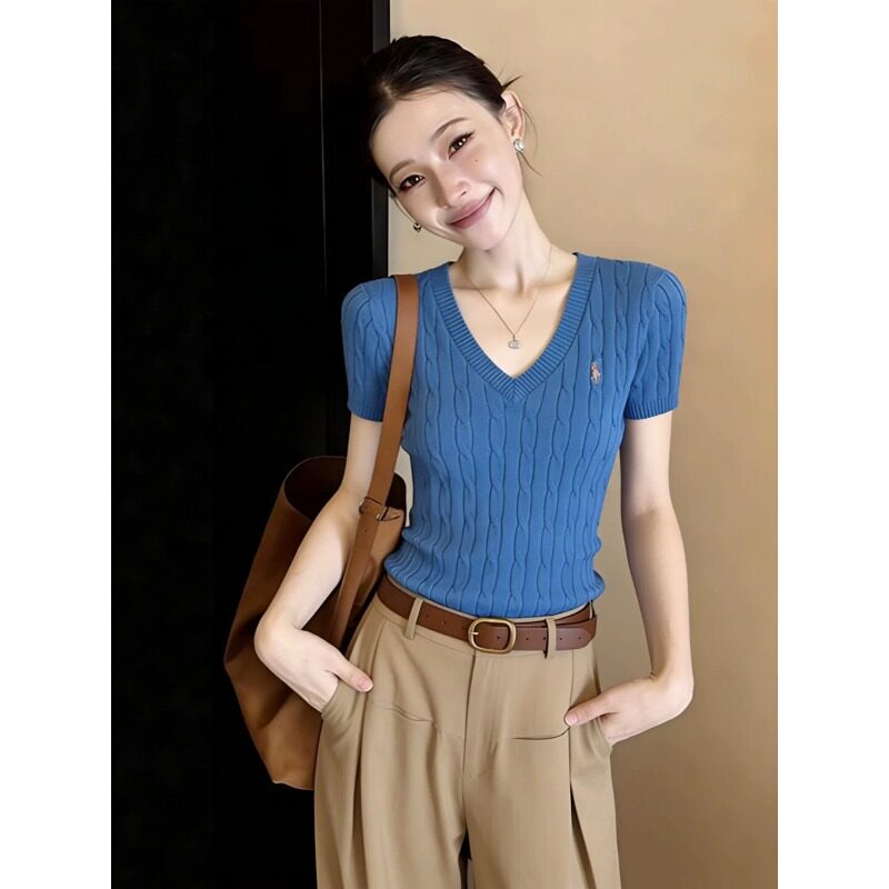 Klein Blue Pony Logo V-Neck Knit Top for Women, New Summer Style, Slim Fit, Stylish, Age-Reducing Cable Knit Top Klein Blue Pony Logo V-Neck Knit Top for Women, New Summer Style, Slim Fit, Stylish, Age-Reducing Cable Knit Top