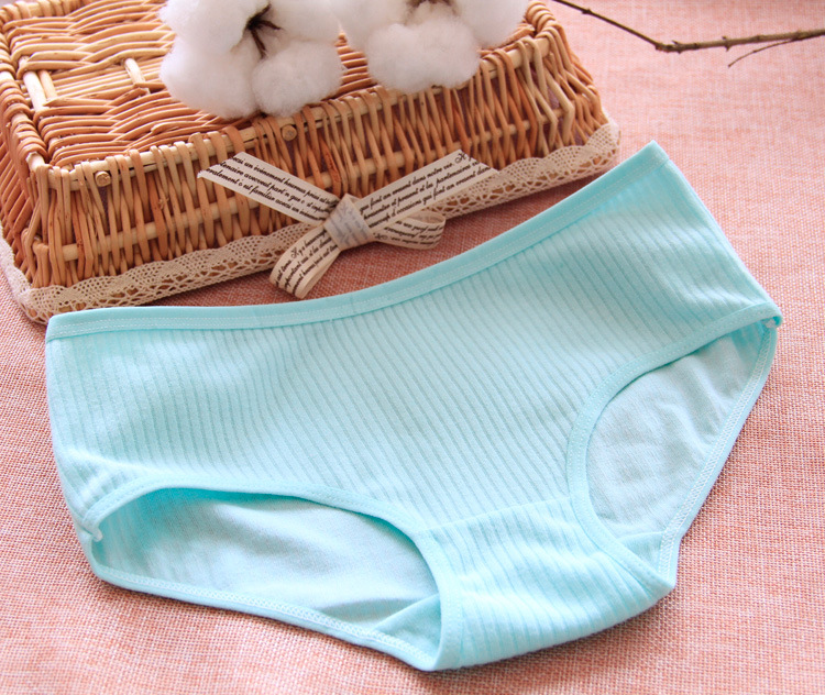 Cô gái thoải mái thở bông sinh viên chủ đề cotton thoáng khí vải tam giác eo thấp ladies đồ lót bán buôn