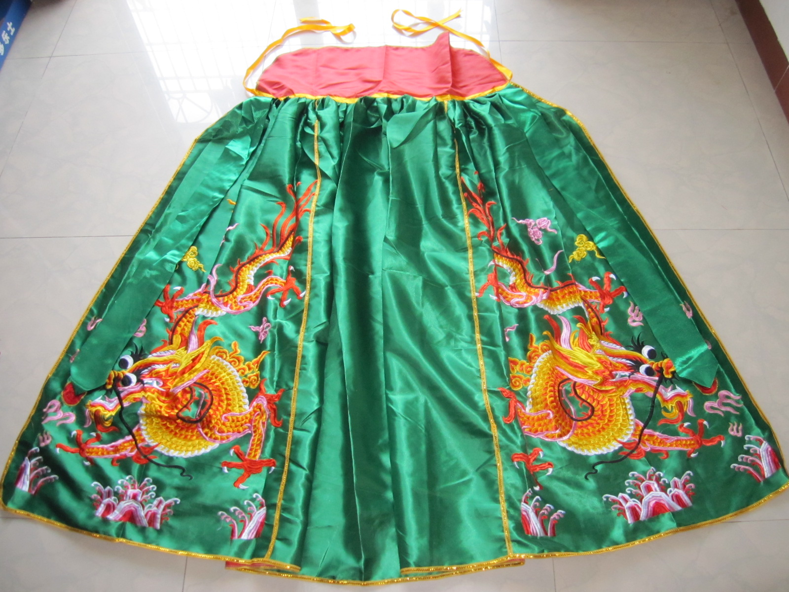 The Statue Beatles Guan Guan Pai Guan Robe Gown Robe Gown Buddha Statue Buddha Statue of the Gongguan Gong Guan Green Cape 1 5 m-Taobao