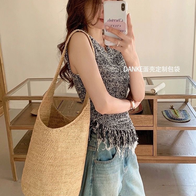High-End Imported Raffia Pure Handmade Bucket Woven Bag Large Capacity K-Style ins One-Shoulder Straw Bag for Vacation