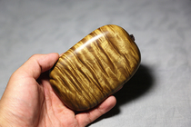 Golden silk Nan Handle pieces gloomy wood yellow material Small leaf Zhen Nan log ebony full of gold silk water wave collection level