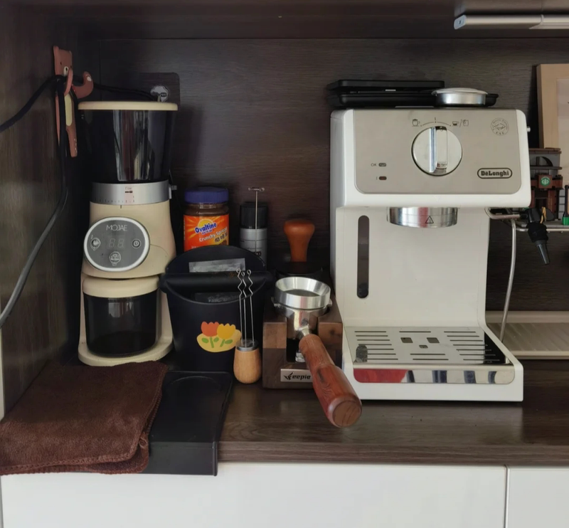 Small Fully Automatic Coffee Machine Green 2