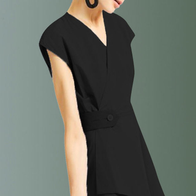 European and American temperament dress summer 2024 new women's V-neck slim fashion large size A-line little black dress mid-length