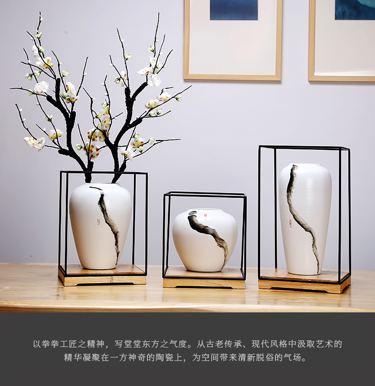 Jingdezhen ceramics manual white vase is I and contracted sitting room of Chinese style household dry flower arranging flowers decorative furnishing articles