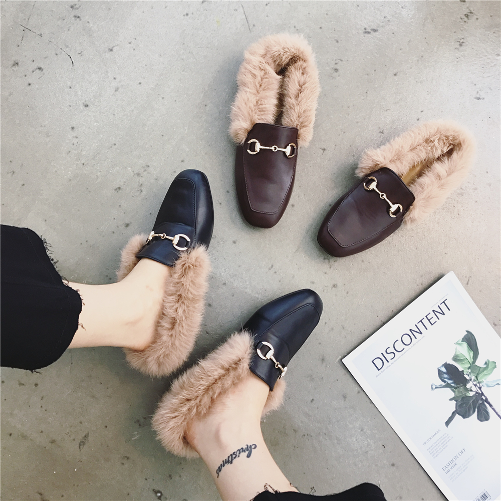 Cổ điển cổ điển cổ điển ~ lông thỏ thật retro vuông kim loại khóa thiết kế giày thấp nửa kéo giày pull&bear