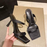 Сексуальные черные тапочки, обувь, небольшая дизайнерская подходит с юбкой, высокие сандалии, коллекция 2023, тренд сезона