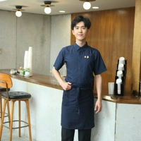 Синяя рубашка, синий фартук