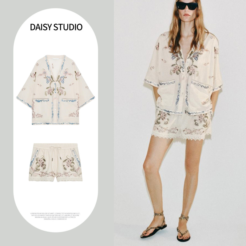 Za Short-Sleeved Deep V-Neck Beaded Embroidered Shirt 5107096 Mid-Waist Lace Spliced Hem Shorts 5107097 Za Short-Sleeved Deep V-Neck Beaded Embroidered Shirt 5107096 Mid-Waist Lace Spliced Hem Shorts 5107097