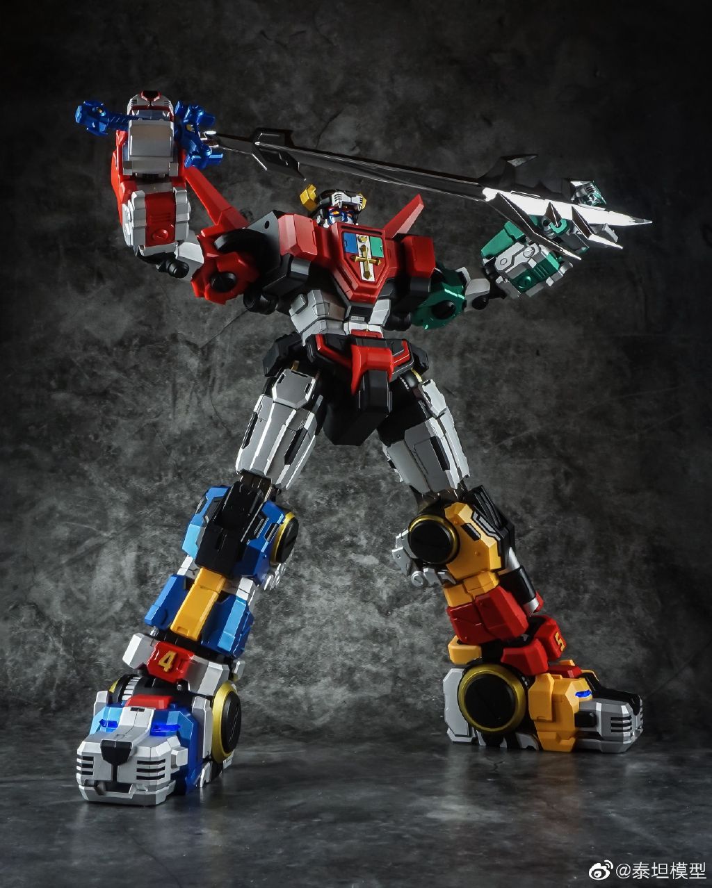 Titans Beastmaster Titan Model TP-01 Ares King Kong Five Lions Fit Siêu hợp kim vũ khí ánh sáng di chuyển - Gundam / Mech Model / Robot / Transformers bộ lắp ráp gundam