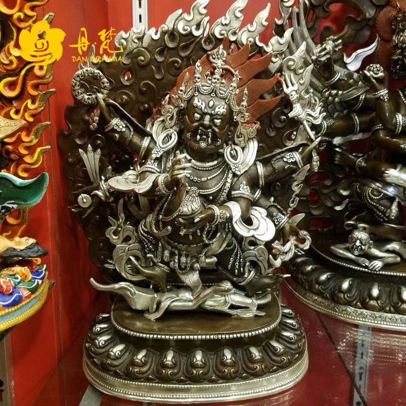 Six-arm Maha Buddha statue in Nepal Six arms large black sky Buddha statue high 33cm