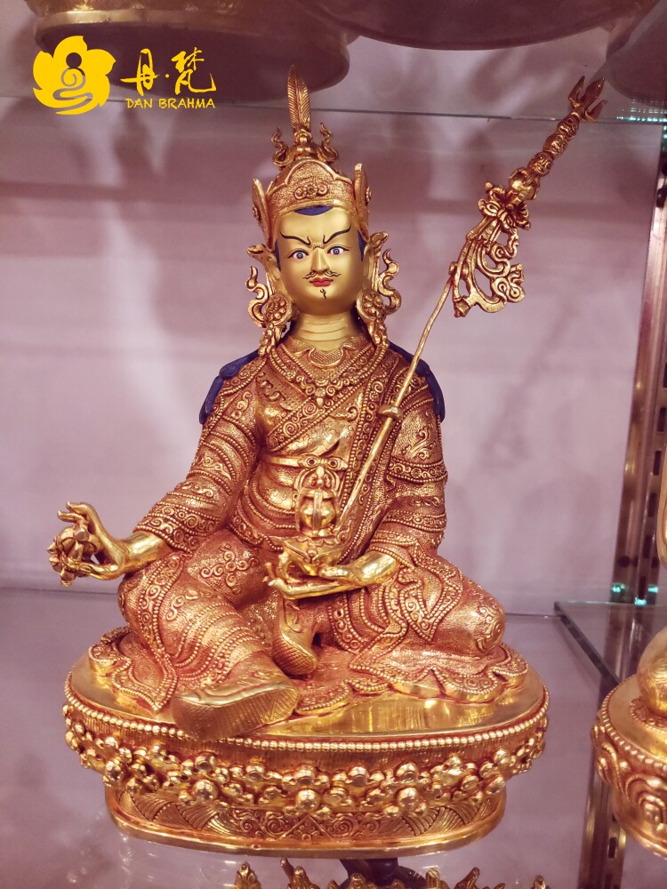 Nepali Sakya Boutique Golden Lotus Peanuts Master Buddha Statue Guru Rinpoche High 23cm Nepal Direct Mail