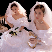 2021 Photo studio photo theme costume Couple photo dress Vintage white satin bubble sleeve dress photography wedding dress