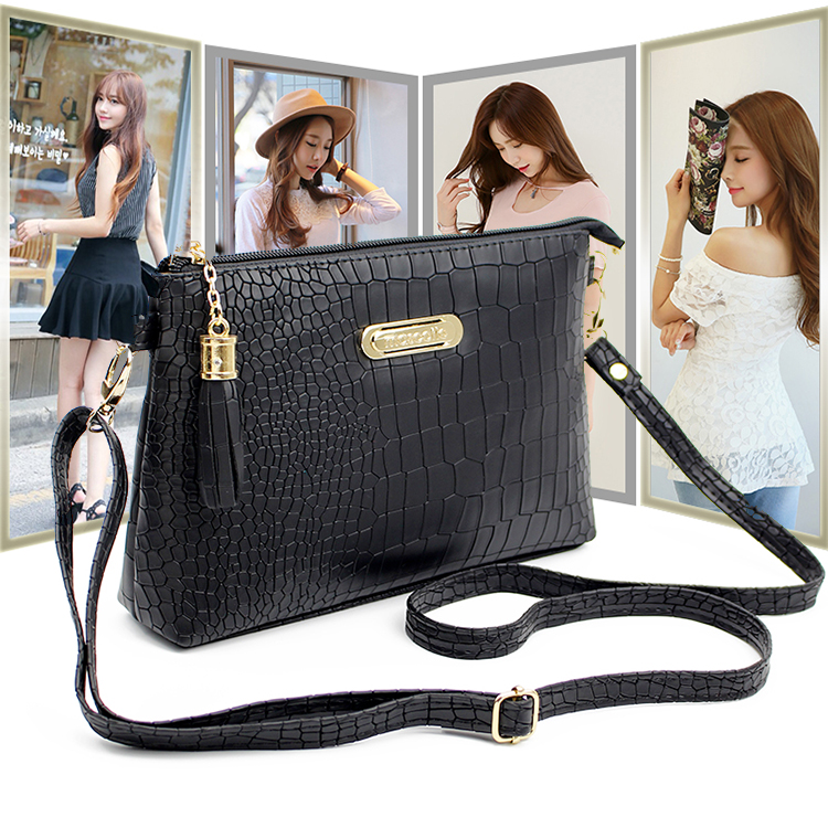 Japanese and Korean fashion 2020 new women's bags simple ladies all-match messenger bag all-match one-shoulder women's mobile phone small square bag