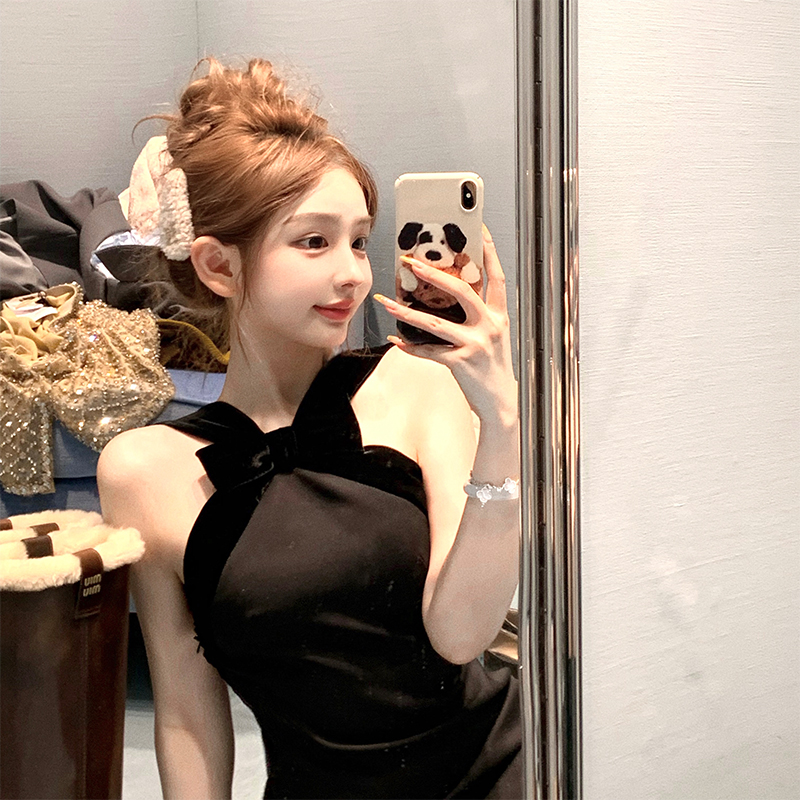 DoggyQin miu teas small black dress hanging neck butterfly knot u type ruffled back not even dress lady rich family gig gold wind short skirt-Taobao