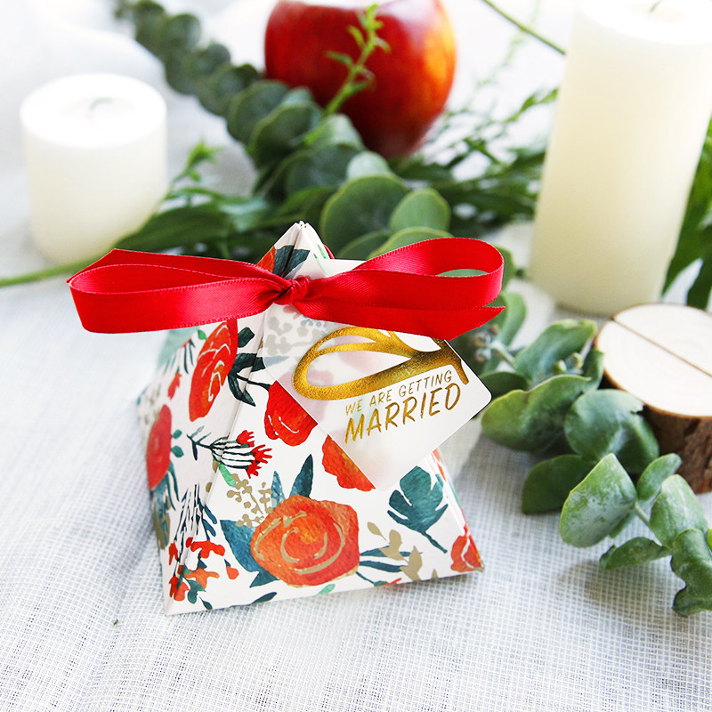 Eurostyle Triangle Festive sugar box Wedding Delight Sugar Sen Style Wedding Candy Box Big Festive Gift