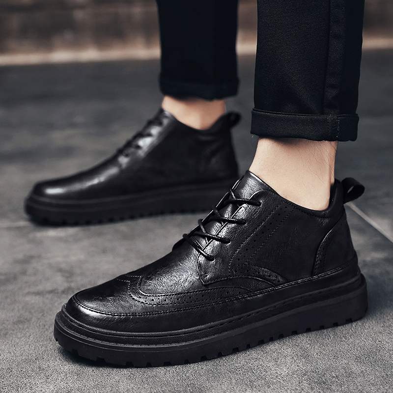 British casual high-top leather shoes 2022 Korean version of the trend of all-match medium-tube board shoes men's Martin boots spring men's shoes
