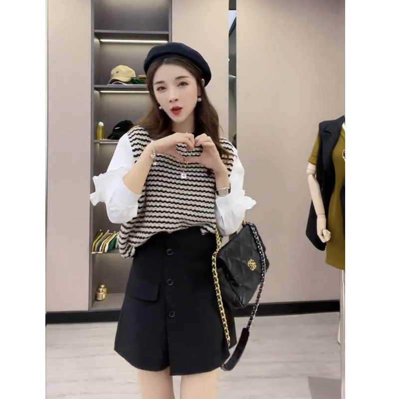 South Korea Dongdaemun 2022 autumn round neck color matching long sleeve loose casual style knitted stitching pullover shirt women