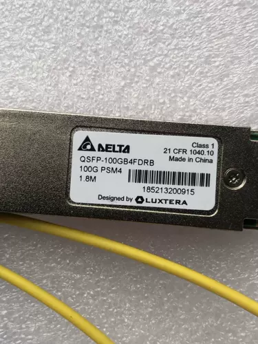 Extera QSFP-100GB4FDRB Оптическое волокно-кабель 1,8 метра