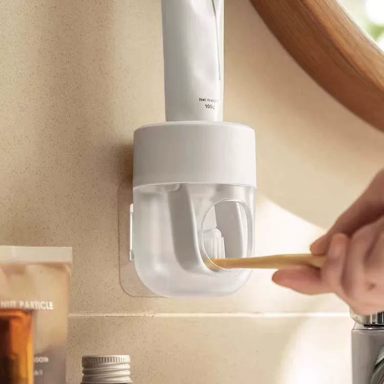 Squeeze toothpaste artifact Wall -mounted full -automatic home lazy children squeezers
