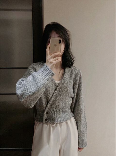 UniqueSEI Korean niche snowflake particle mixed color cross-neck V-side buttoned off-shoulder knitted sweater cardigan