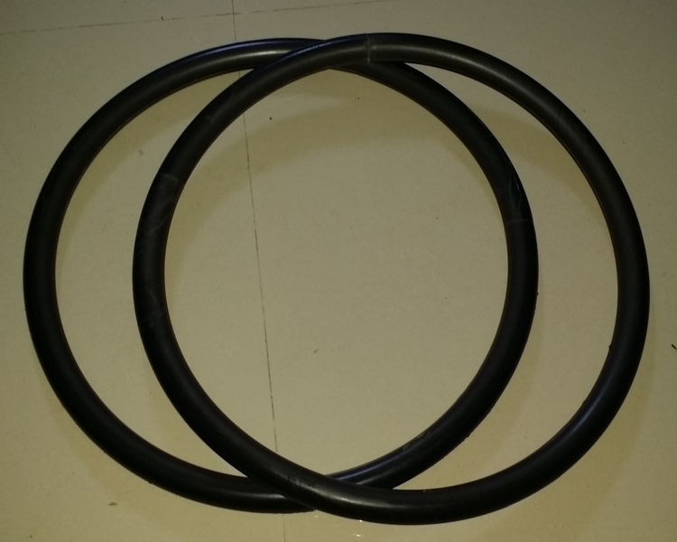 Bike-free aerated microporous solid elastic inner tube without having to cheer the inner tube 24X1 75