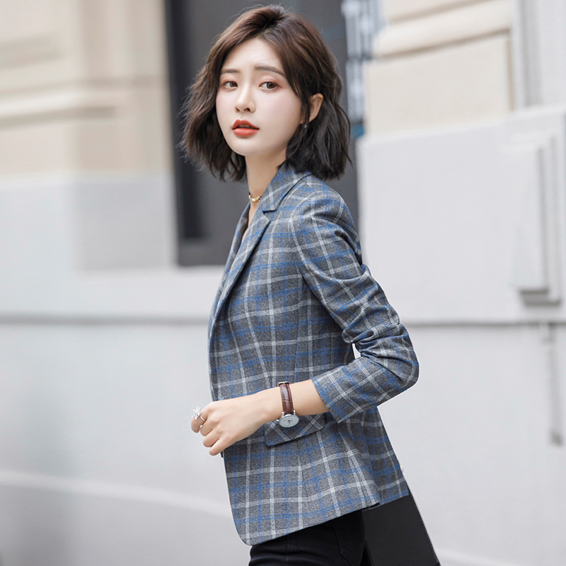 Plaid Suit Jacket Woman 2022 Chunqiu New Web Red Han Edition Fashion Leisure Career Long Sleeve Small West Suit