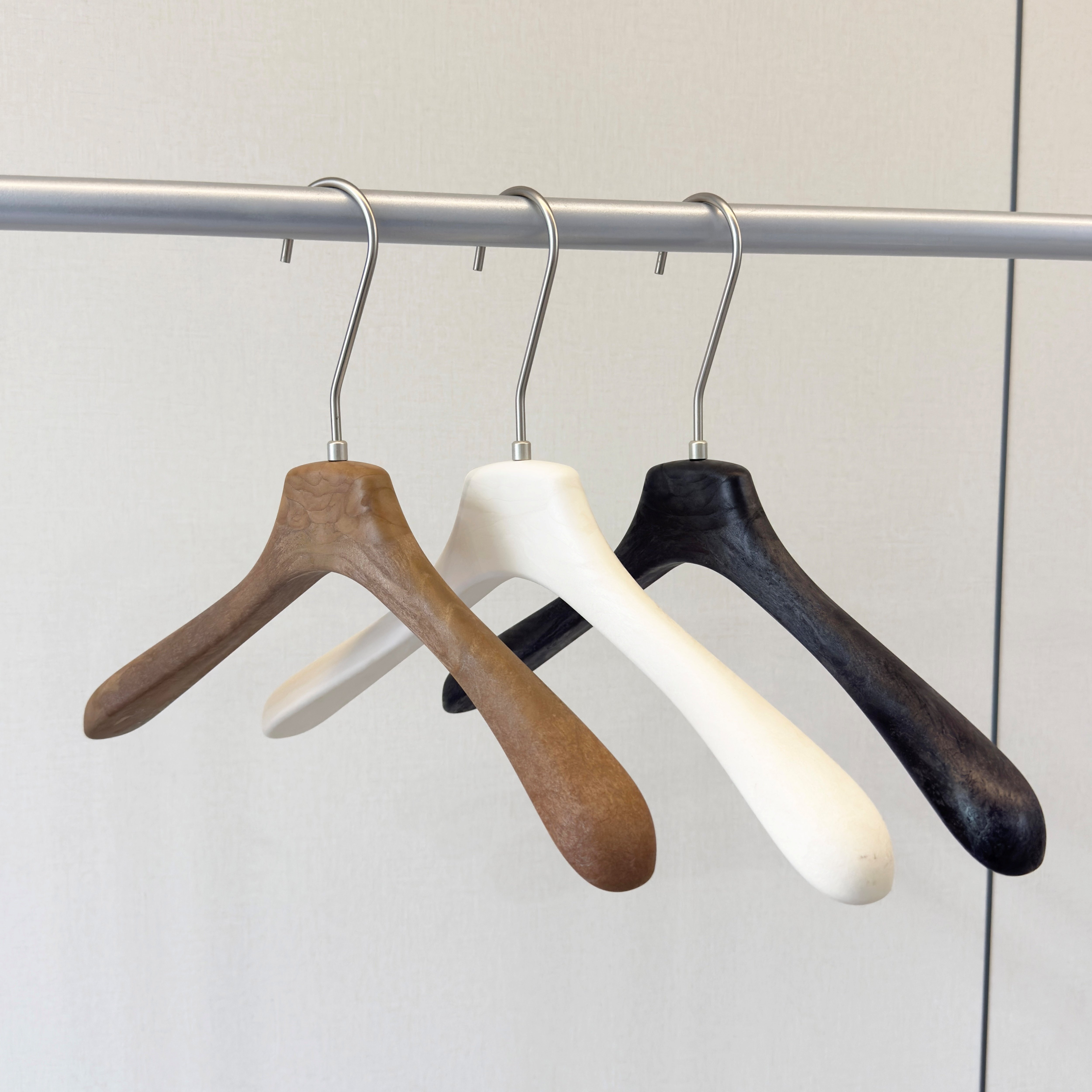 树脂衣架加大加宽防滑衣架无痕裤夹加厚西装婚纱礼服套装衣架＋LOGO详情7