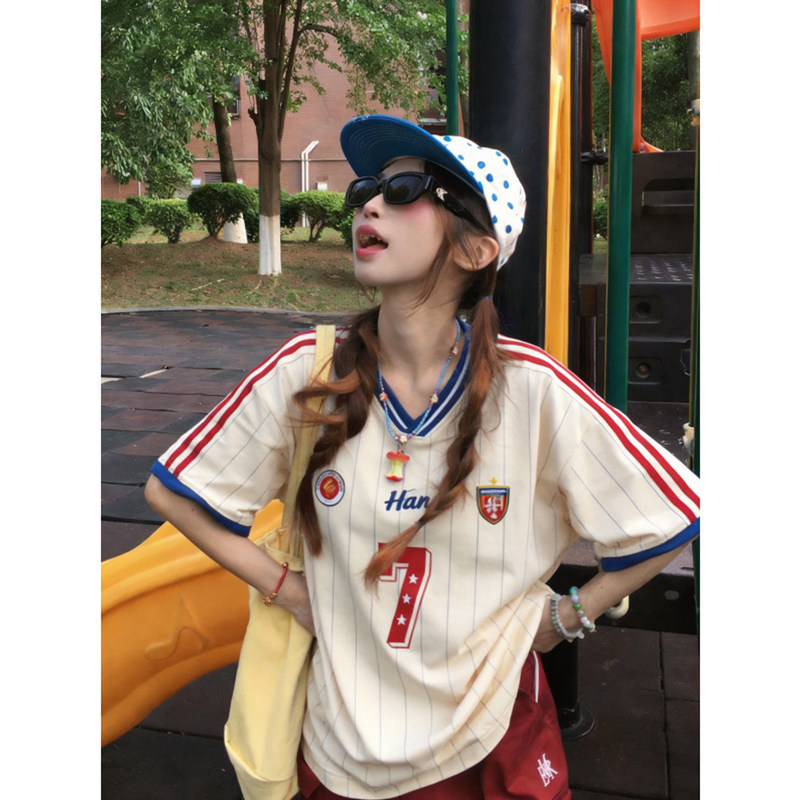 American Retro Color-Block V-Neck Striped Short-Sleeve T-Shirt for Women, Summer Loose-Fitting Sporty Jersey Design Couple Tops American Retro Color-Block V-Neck Striped Short-Sleeve T-Shirt for Women, Summer Loose-Fitting Sporty Jersey Design Couple Tops