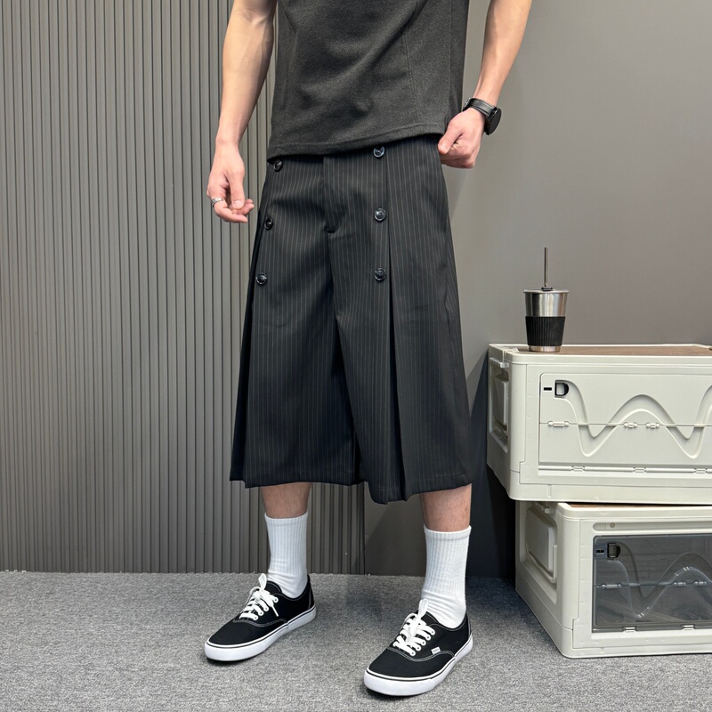 Japanese Retro Loose Striped Casual Shorts Double-Breasted Wide-Leg Suit Thin Mid-Length Pants Men's Trendy Summer Shorts Japanese Retro Loose Striped Casual Shorts Double-Breasted Wide-Leg Suit Thin Mid-Length Pants Men's Trendy Summer Shorts