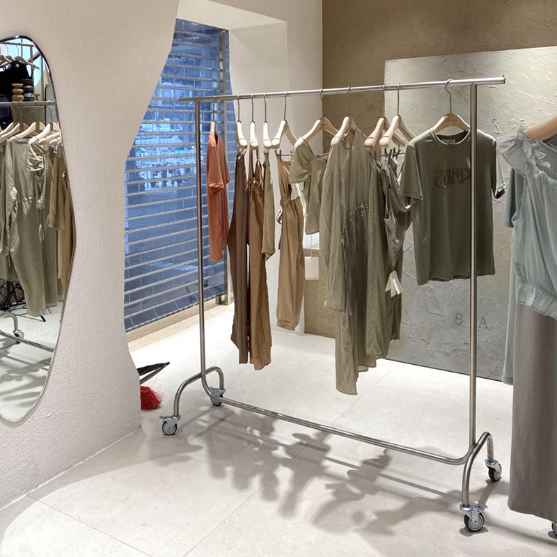 Clothing store stainless steel clothes rail with wheels silver island rack women's clothing store floor-standing display shelf display stand