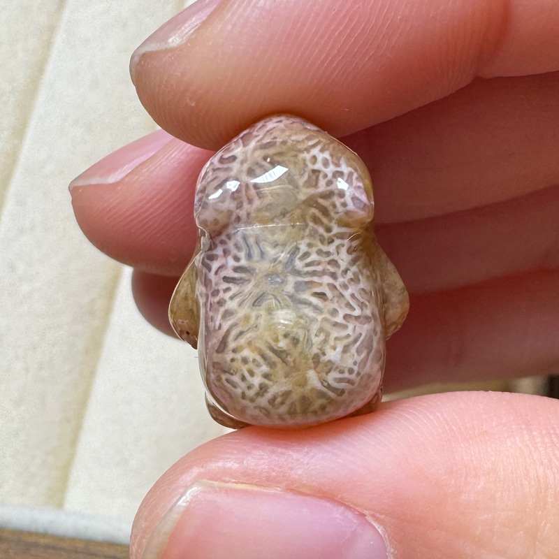 Natural Coral Jade Pendant, Colorful Jade-Like Bear Bracelet with Holes