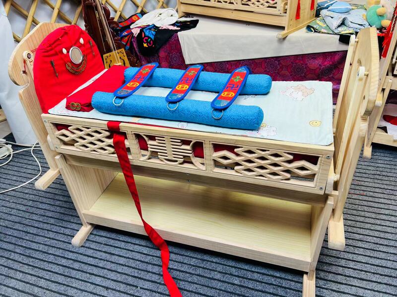 Highly Carved Electric Cradle Bed, Complete Set (No Buckwheat Husks in the Bag, Need to Prepare Them Yourself 6kg)