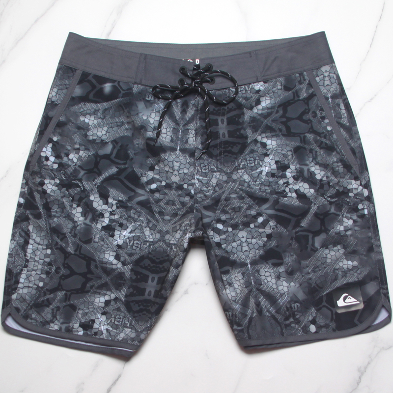 Quiksilver Summer Casual Men's Elastic Large Size Beach Surfing and Swimming Sports Shorts Quiksilver Summer Casual Men's Elastic Large Size Beach Surfing and Swimming Sports Shorts