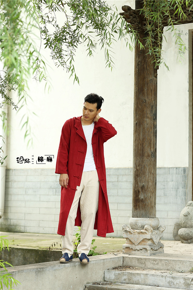 2404431785_782433305