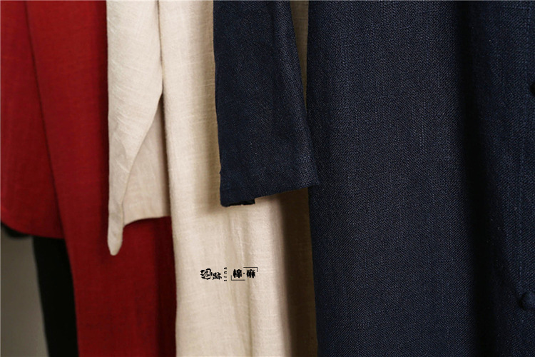 2404446691_782433305