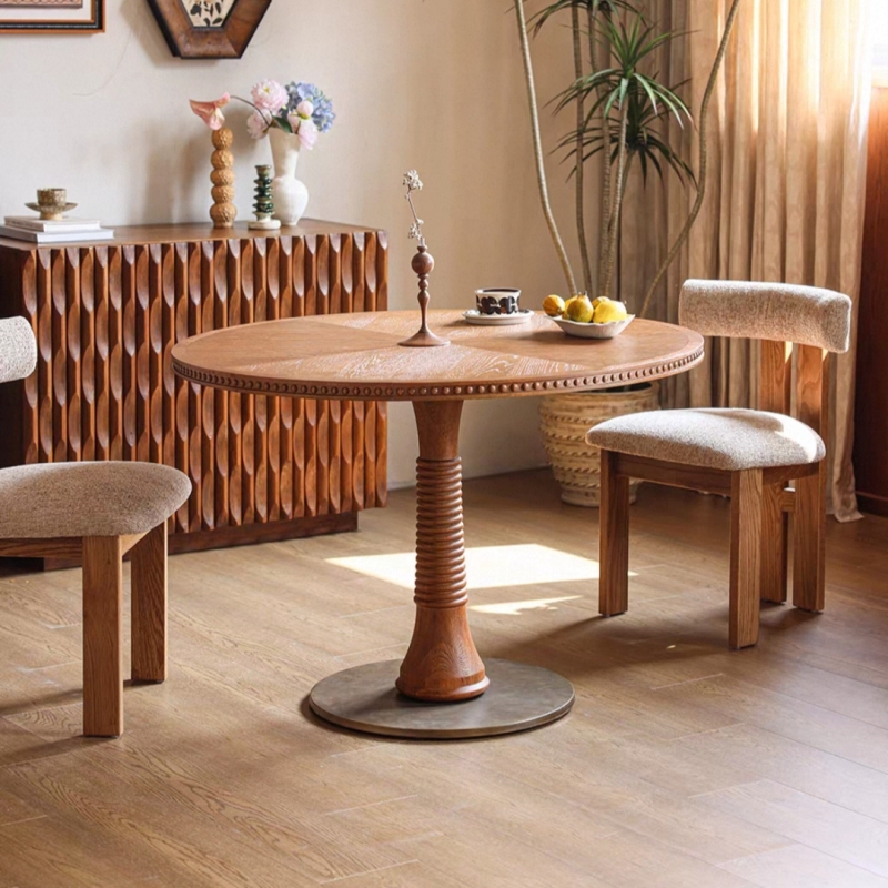 Retro Style Dining Table, Round Table, Solid Wood Dining Table, High-End, Mid-Century, Multi-Apartment Home Restaurant Retro Style Dining Table, Round Table, Solid Wood Dining Table, High-End, Mid-Century, Multi-Apartment Home Restaurant