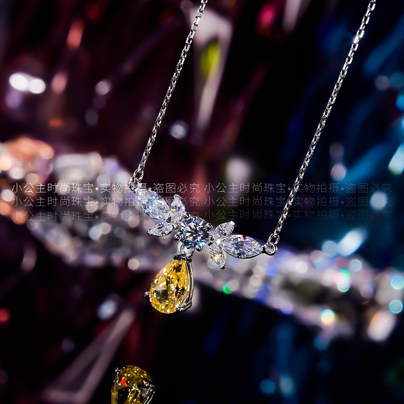 18K Platinum Necklace Angel Wings Pendant D Color Mosanstone Neck Necklace Sweet Water Drop Women Platinum Collarbone Chain