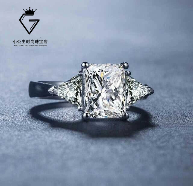 PT950 Platinum Square Blazing Mosanstone Extra-large Luxury 3 Carat with three-drill square ring wedding ring female