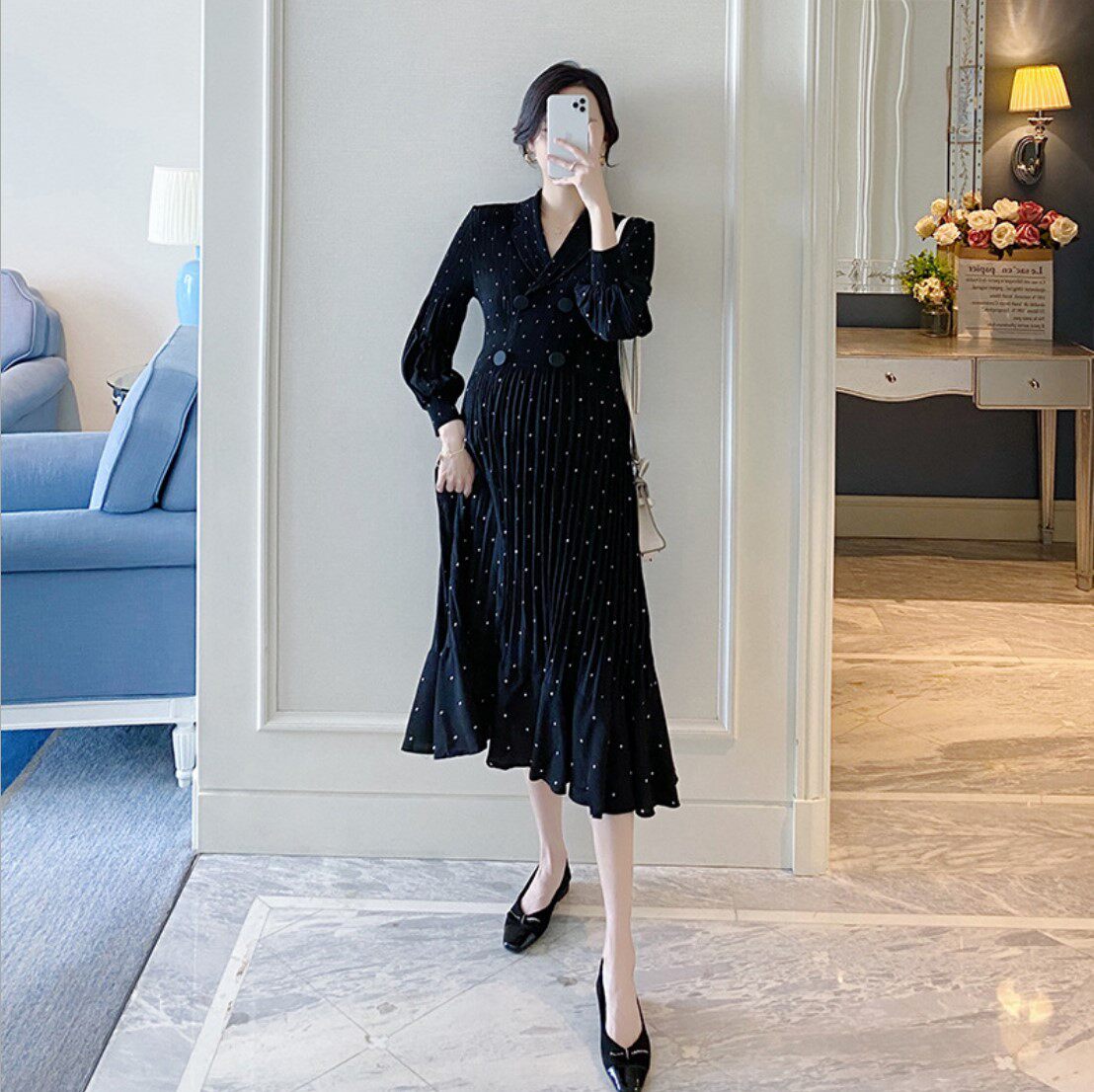 Web red pregnant women dress spring and autumn wave point long sleeved fold dress loose large size fashion temperament early spring pregnancy skirt